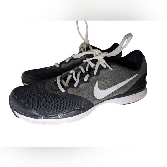 Size 8.5 Nike Sneakers - Picture 3 of 5